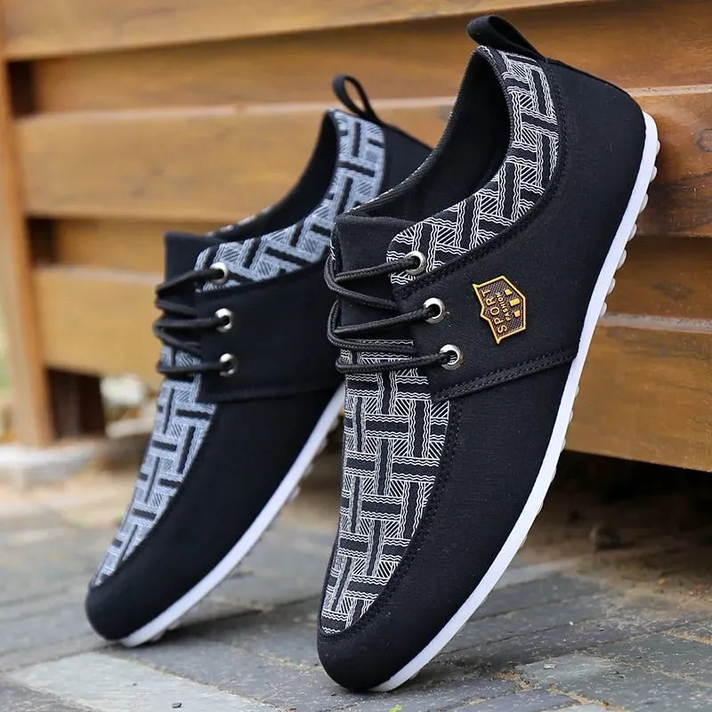 The Kendrick – men's casual canvas shoe with stitched toe cap